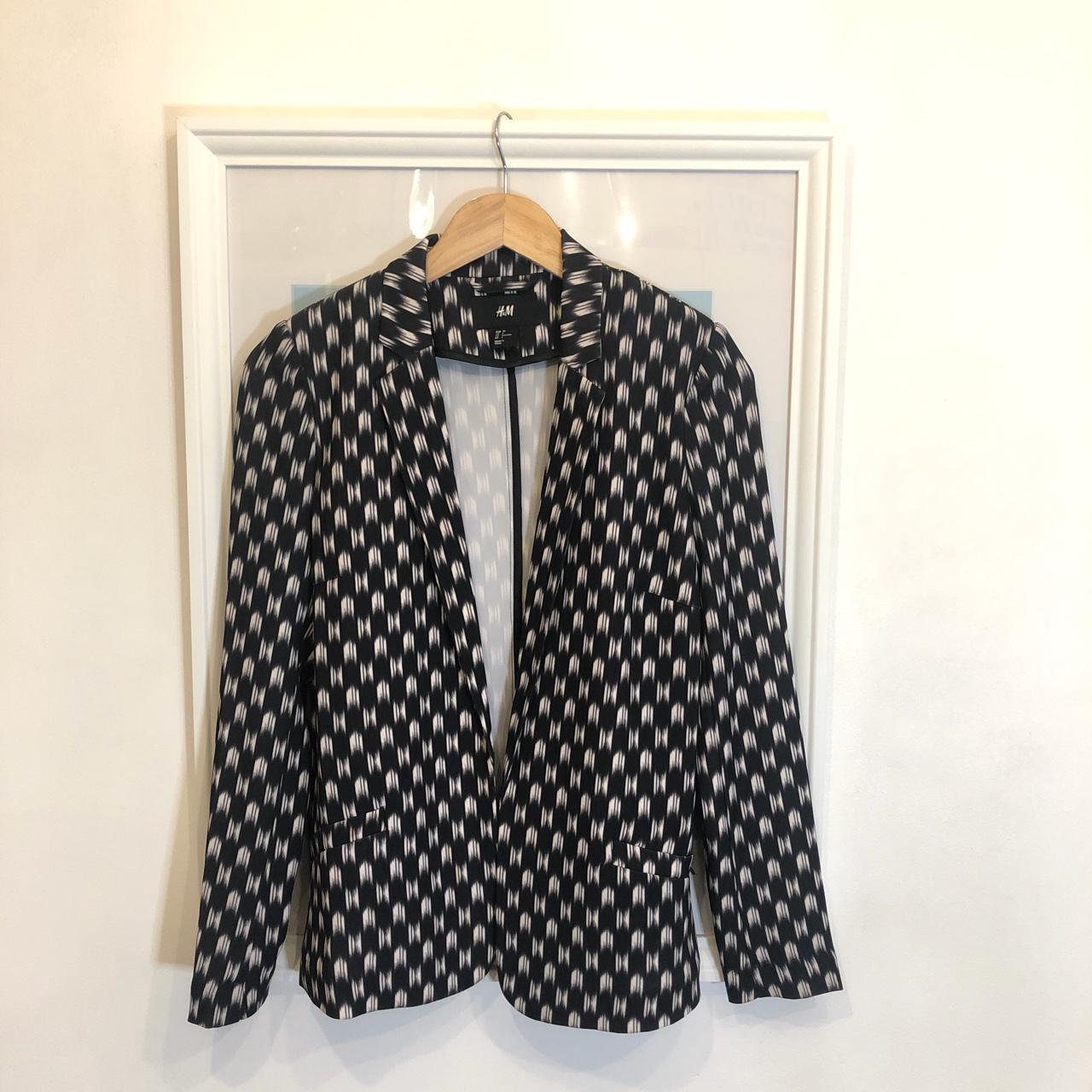 H&M Women's Black and White Jacket | Depop