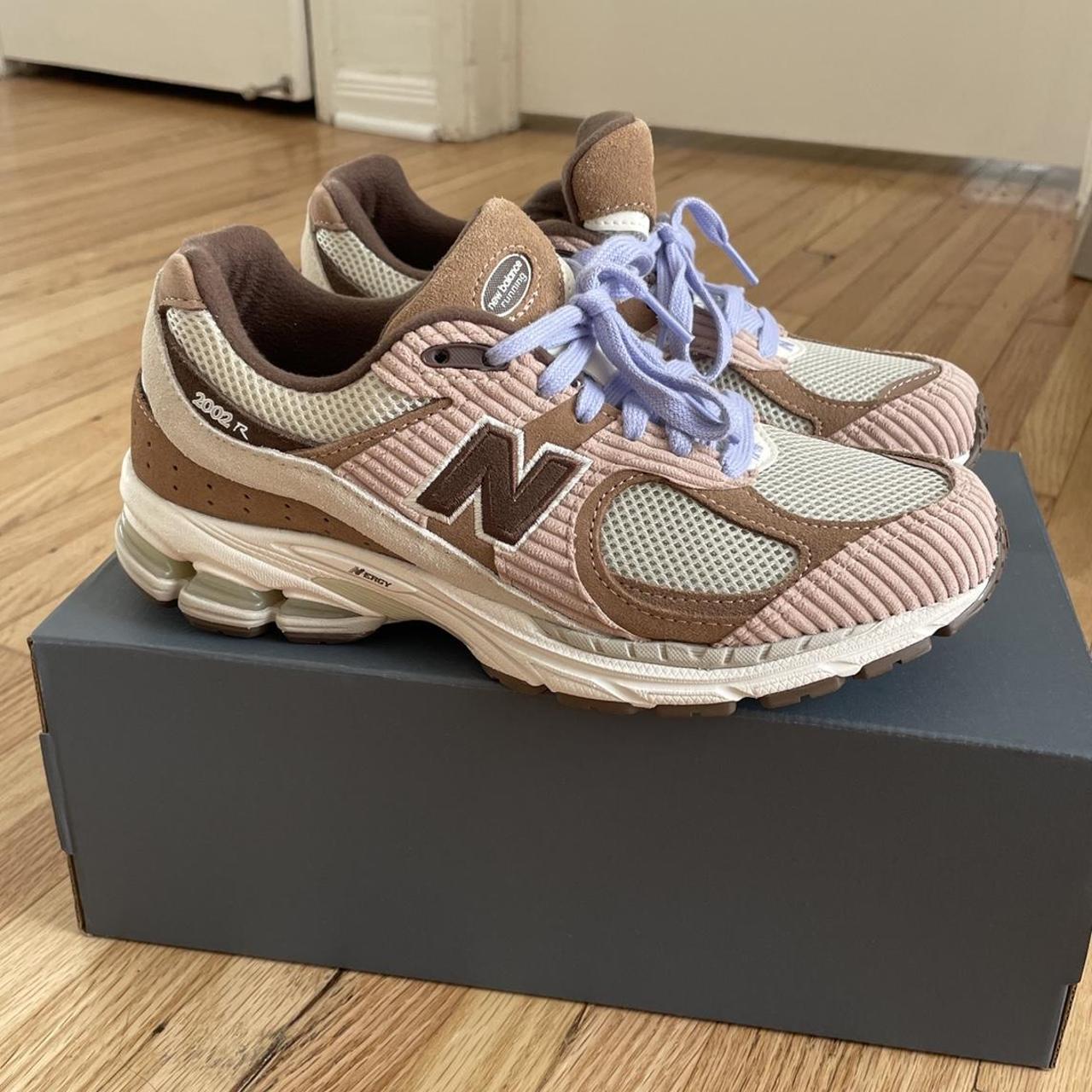 New Balance Women's Trainers | Depop