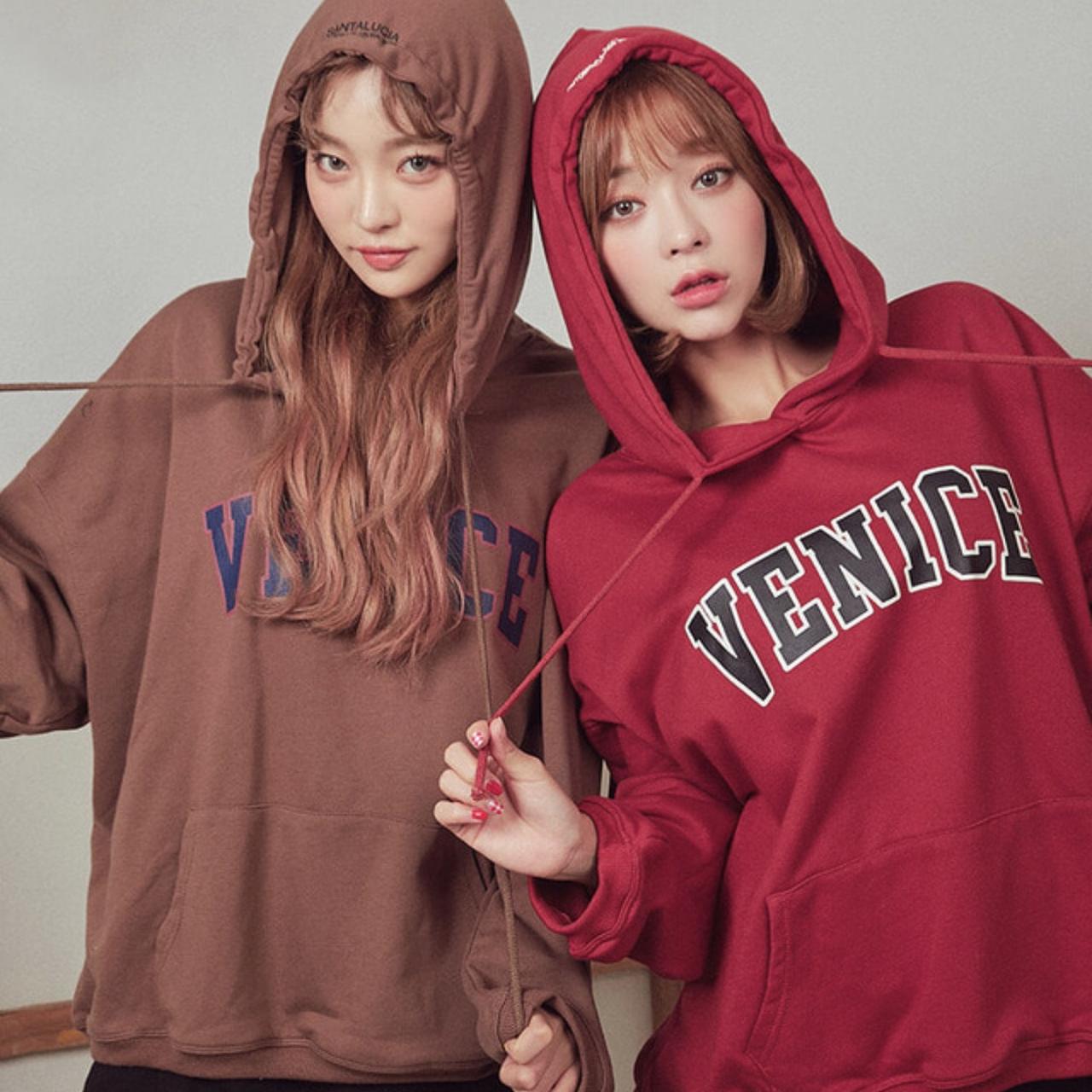 Chuu hoodie sales