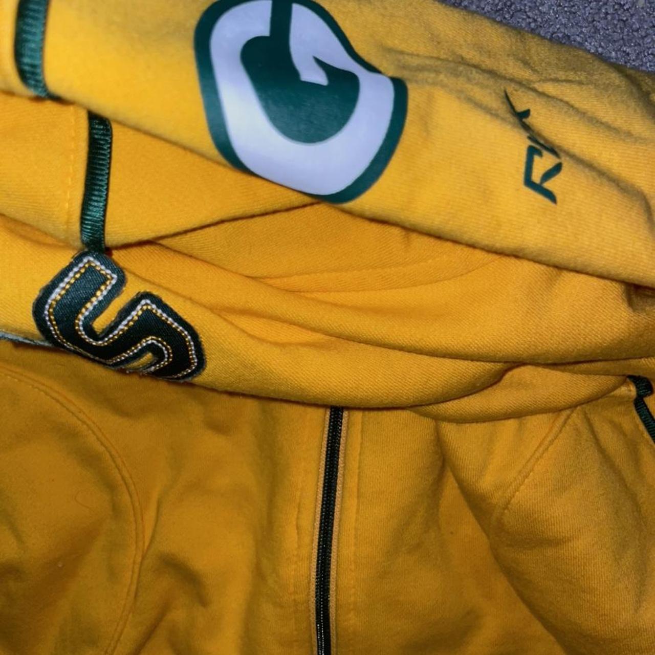 Green Bay Packers Vintage Pro Line Reebok Puffer - Depop