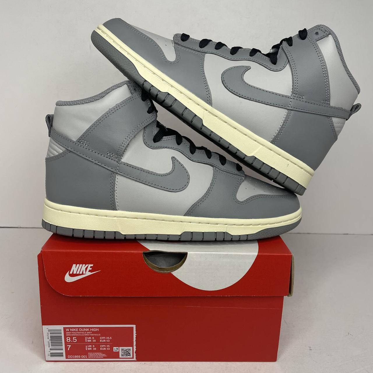 wmns dunk high aged grey