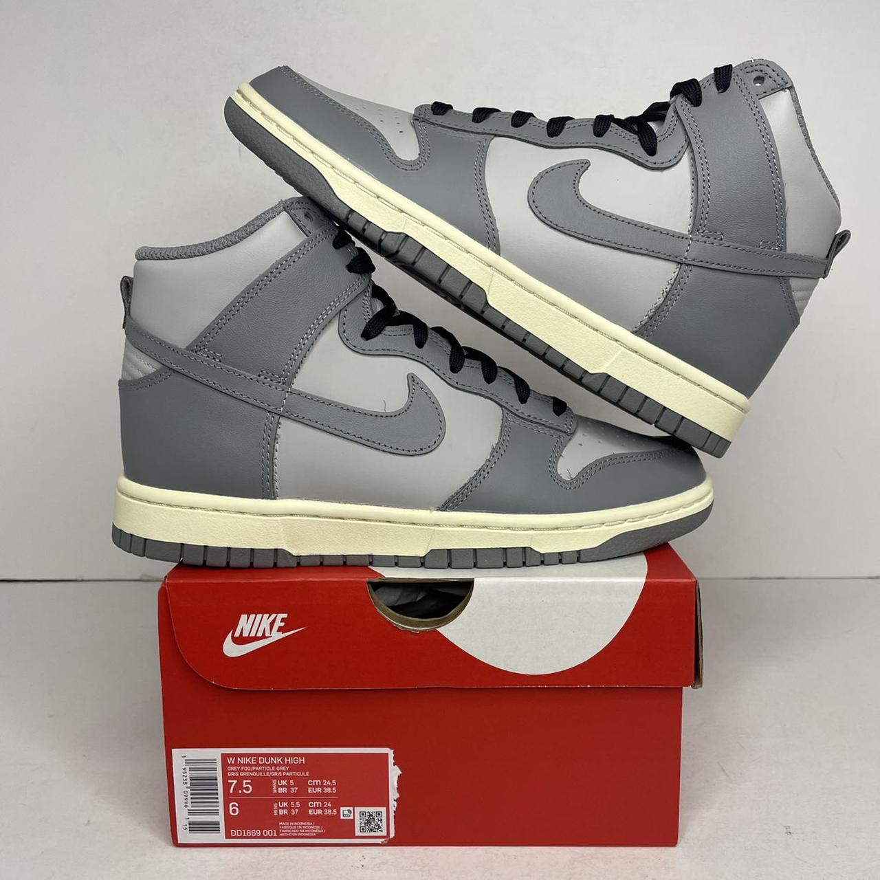 nike dunk aged grey