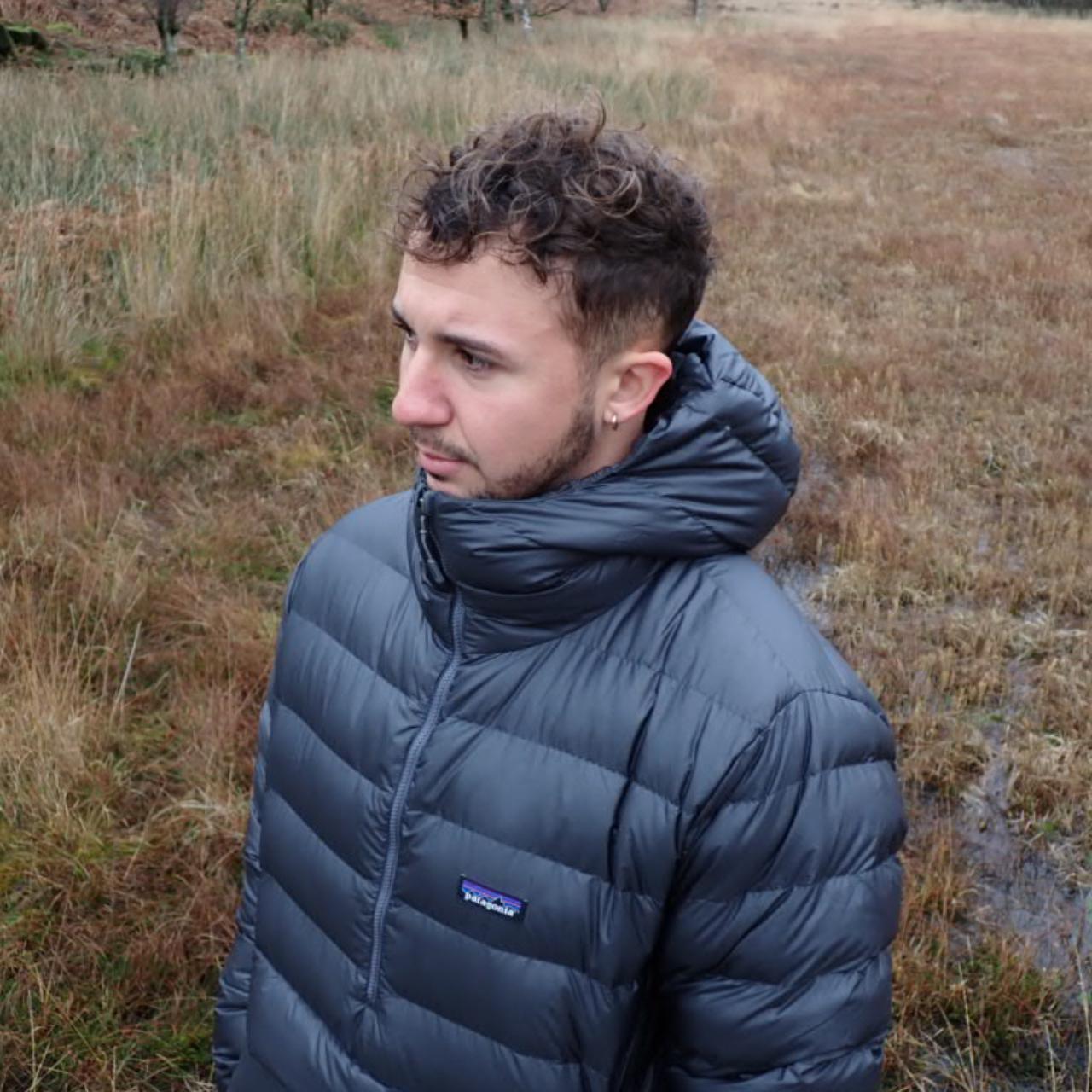 PATAGONIA PULLOVER DOWN JACKET UK 🇬🇧 MENS SIZE... Depop