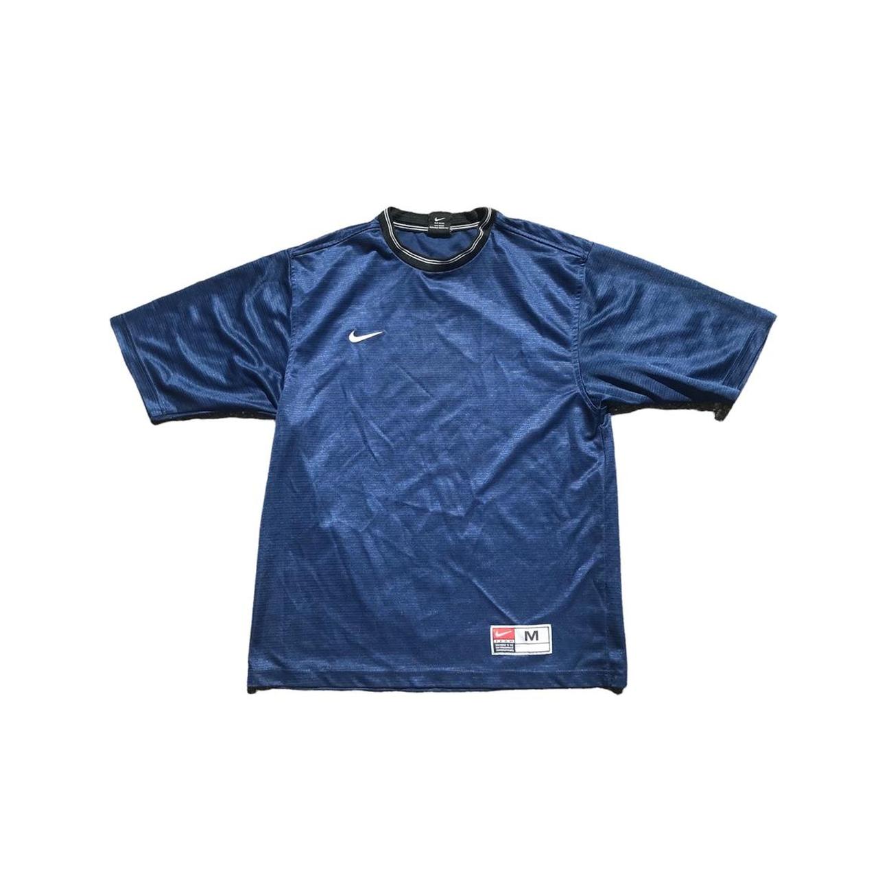 nike starfish color shirt