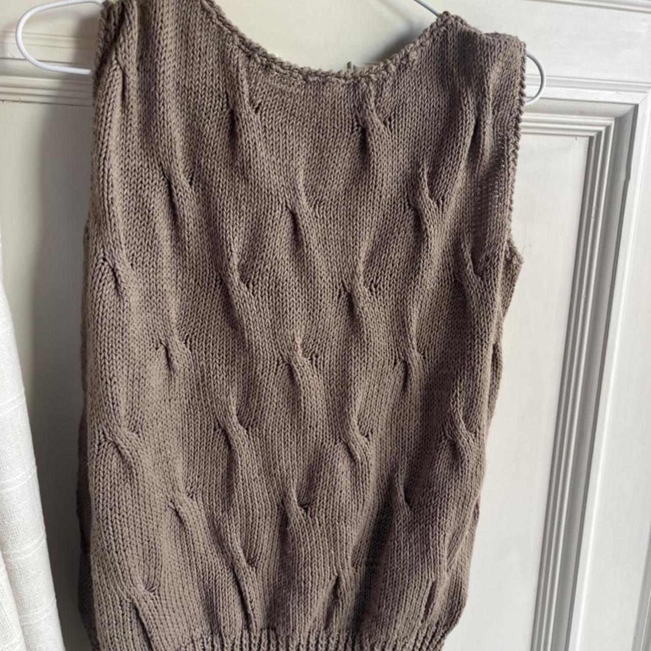 Ribbed sweater vest with beautiful twist detail In... - Depop