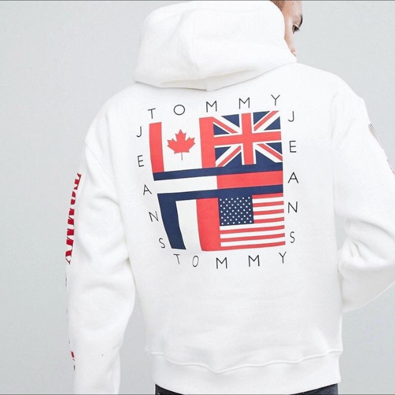 Tommy hilfiger best sale 90s hoodie flag