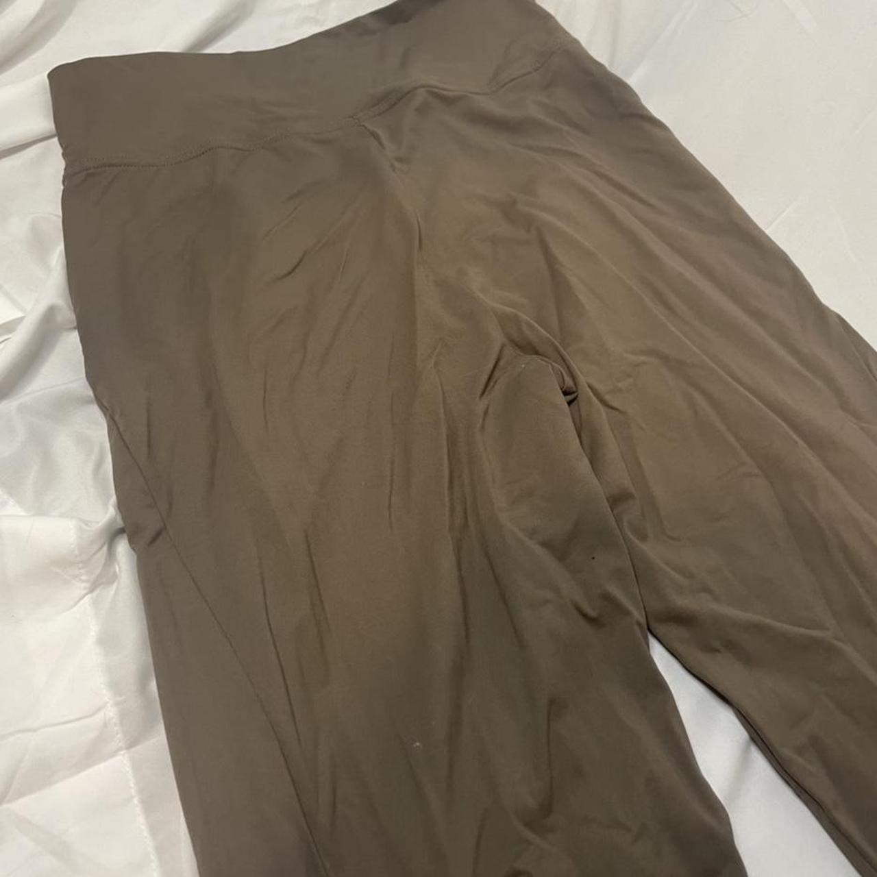 PATAGONIA FLARE YOGA PANTS fold over waist line, so... Depop
