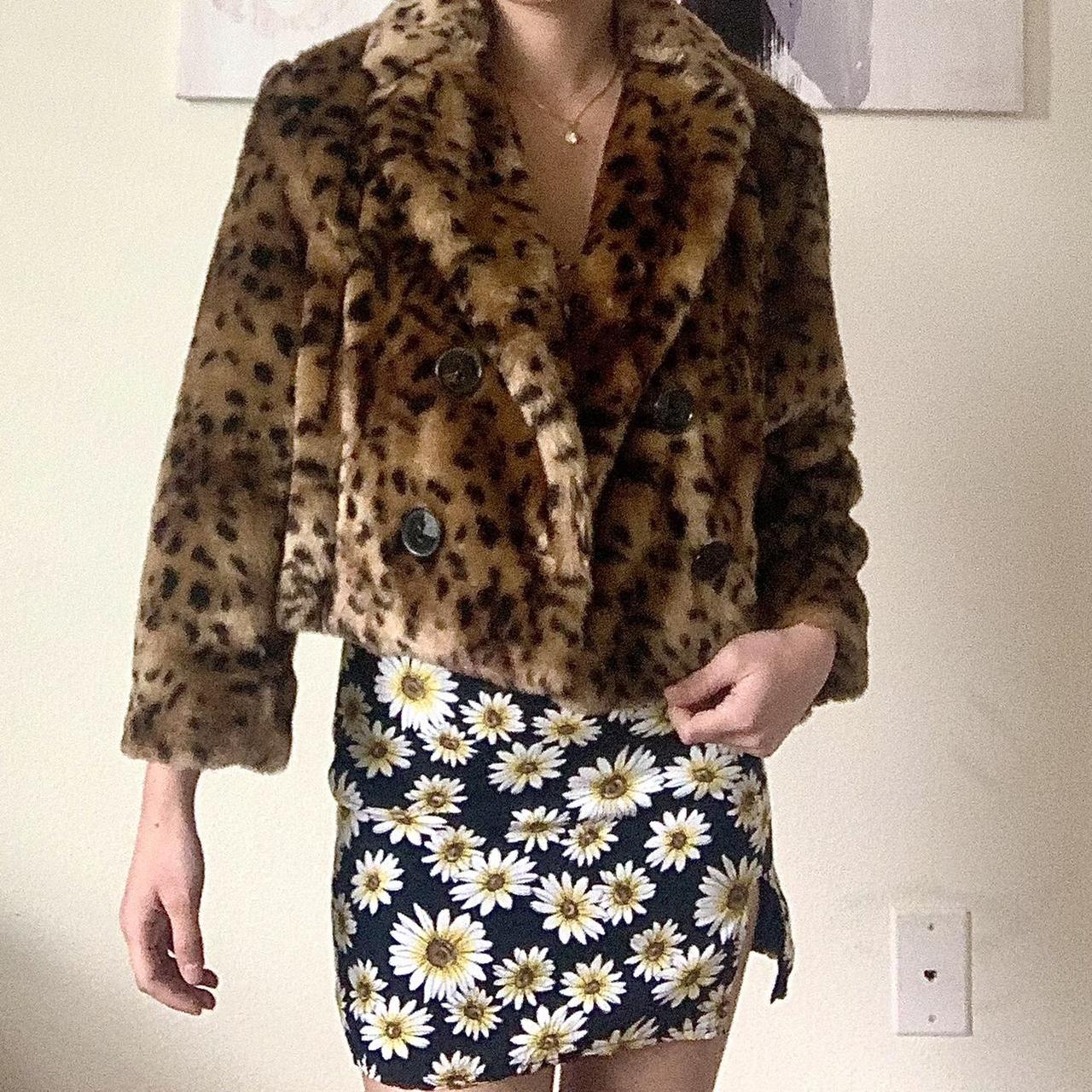 Ann taylor loft top leopard coat