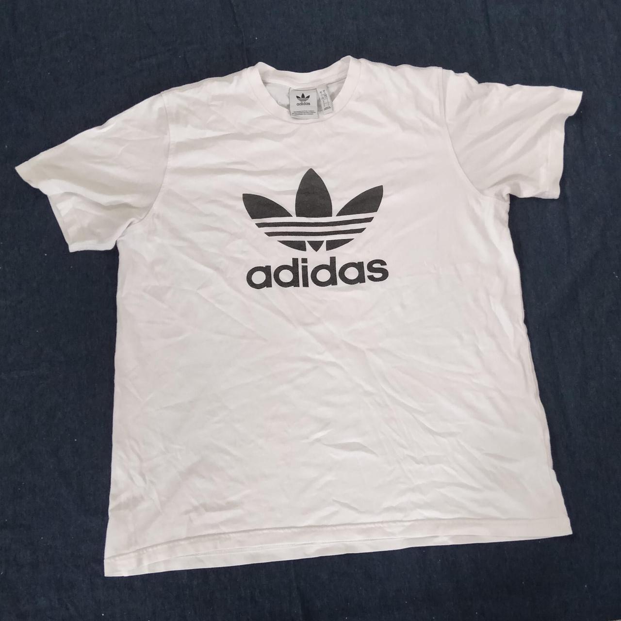 Adidas Big Logo T Shirt Size Large Good condition - Depop