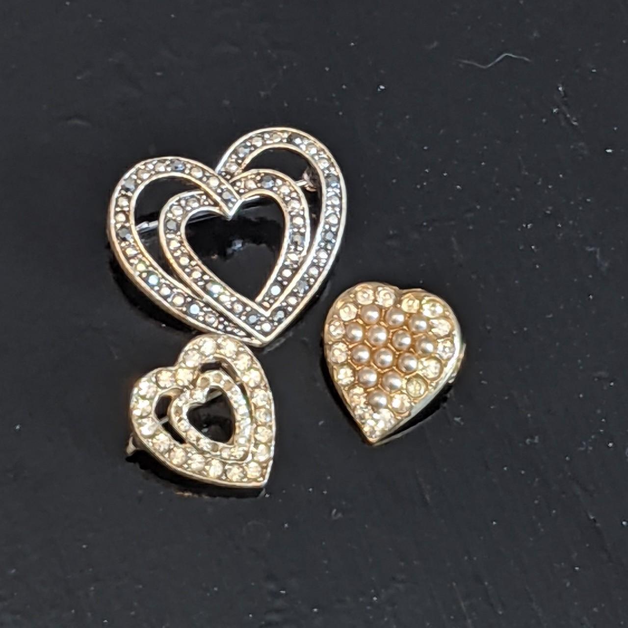 Bundle of three vintage heart pins. The small... - Depop