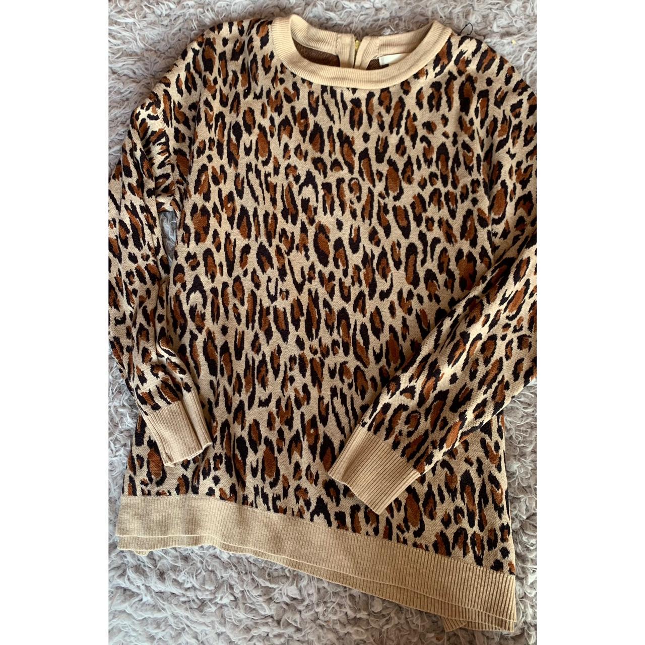 Leopard print jumper Women’s size L #leopardprint... - Depop