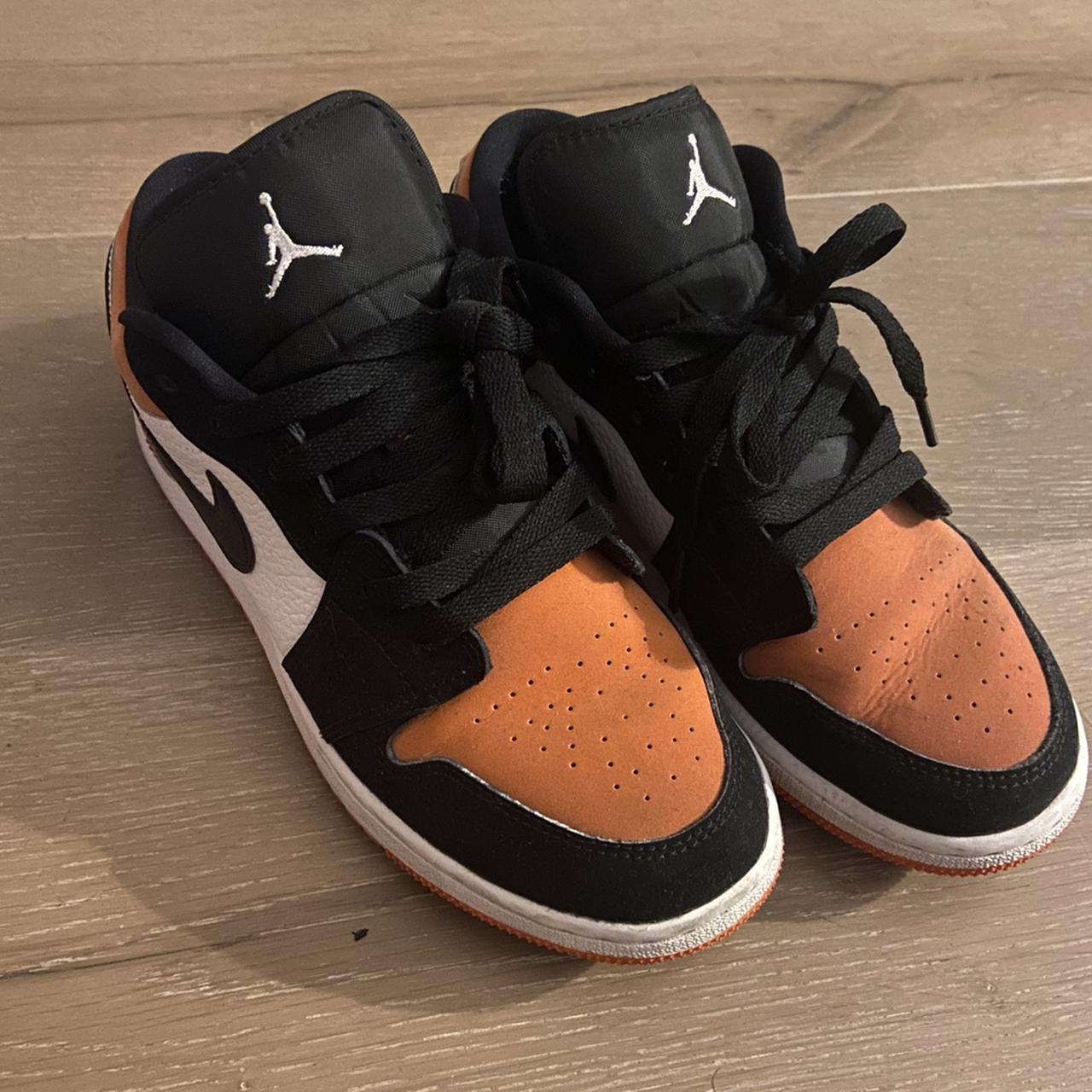 Jordan low GS shattered backboard Size 6y Depop