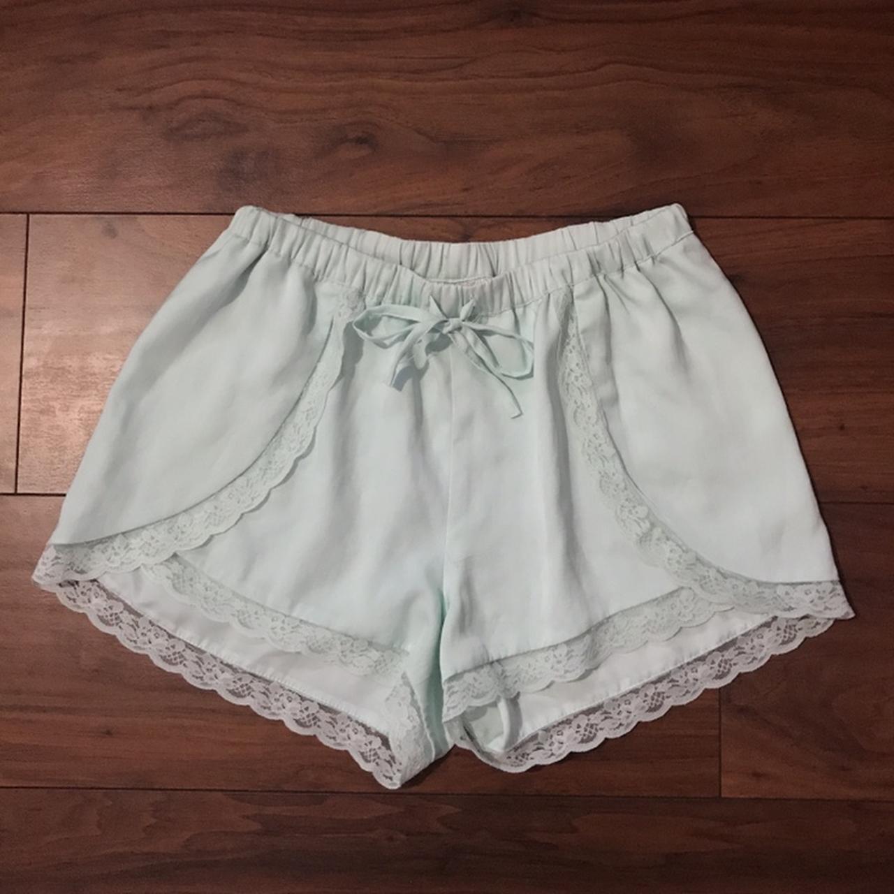 h&m lace shorts