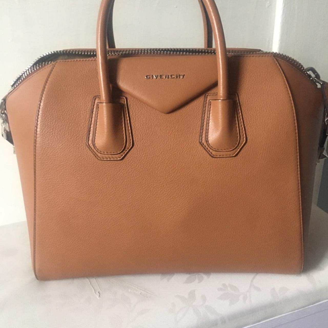 Givenchy 2025 antigona tan