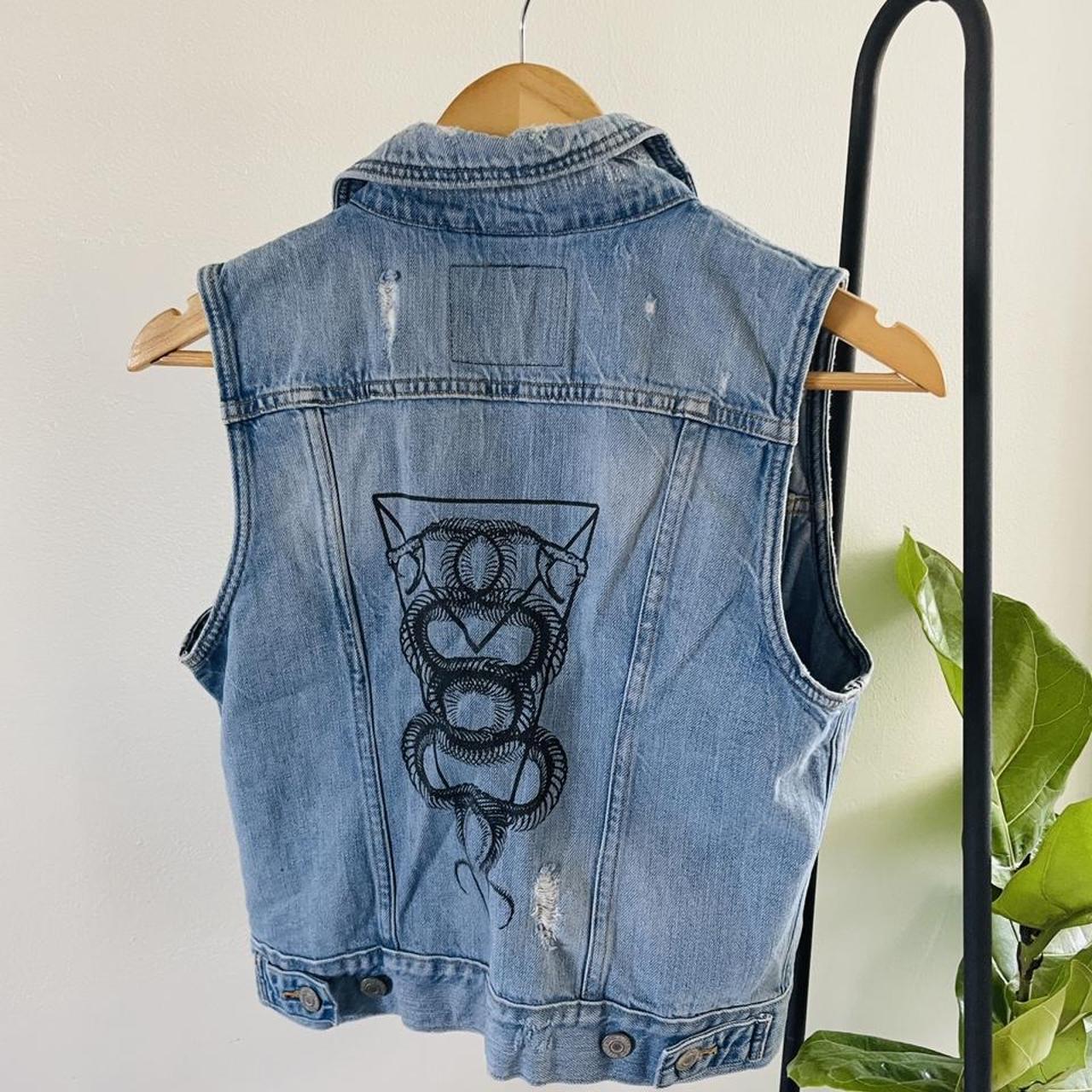 Early 2000s Levi’s denim vest cobra graphic deals designs.