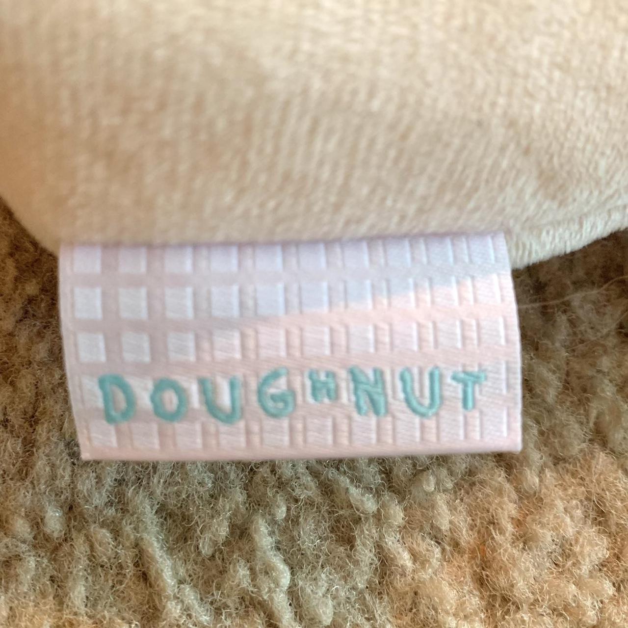 Doughnut Women's White and Pink Bag (3)