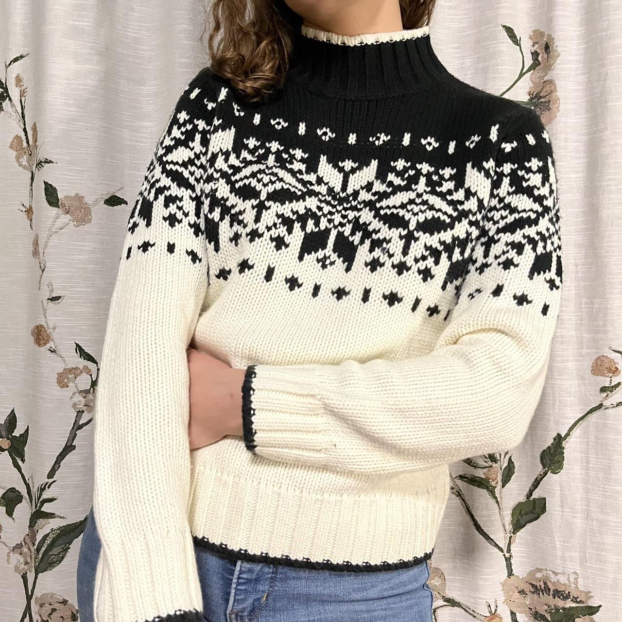 St. John's Bay Women's Black and White Jumper