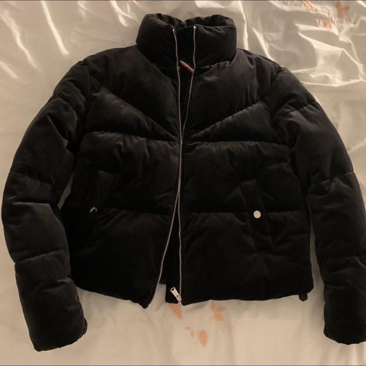 Tommy Hilfiger puffer jacket. Size XS. DM BEFORE... - Depop