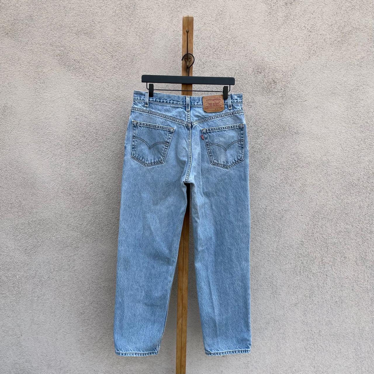 Vintage Levi's 901 jeans dated 11/01. High rise.... - Depop