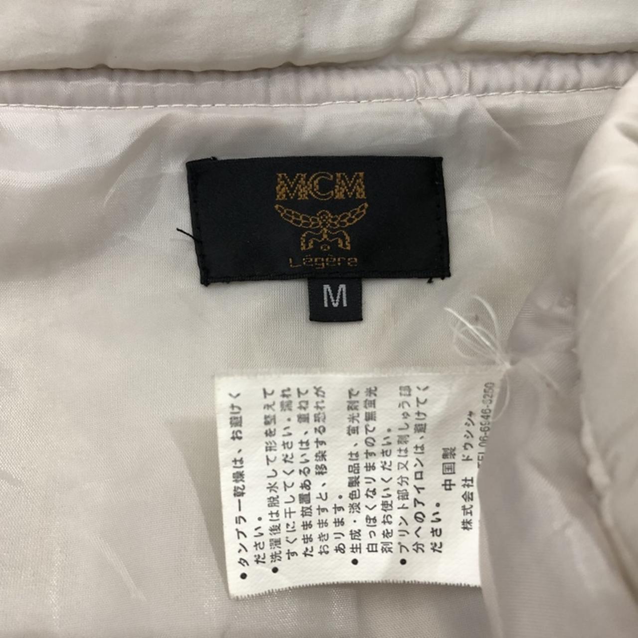 Mcm label top