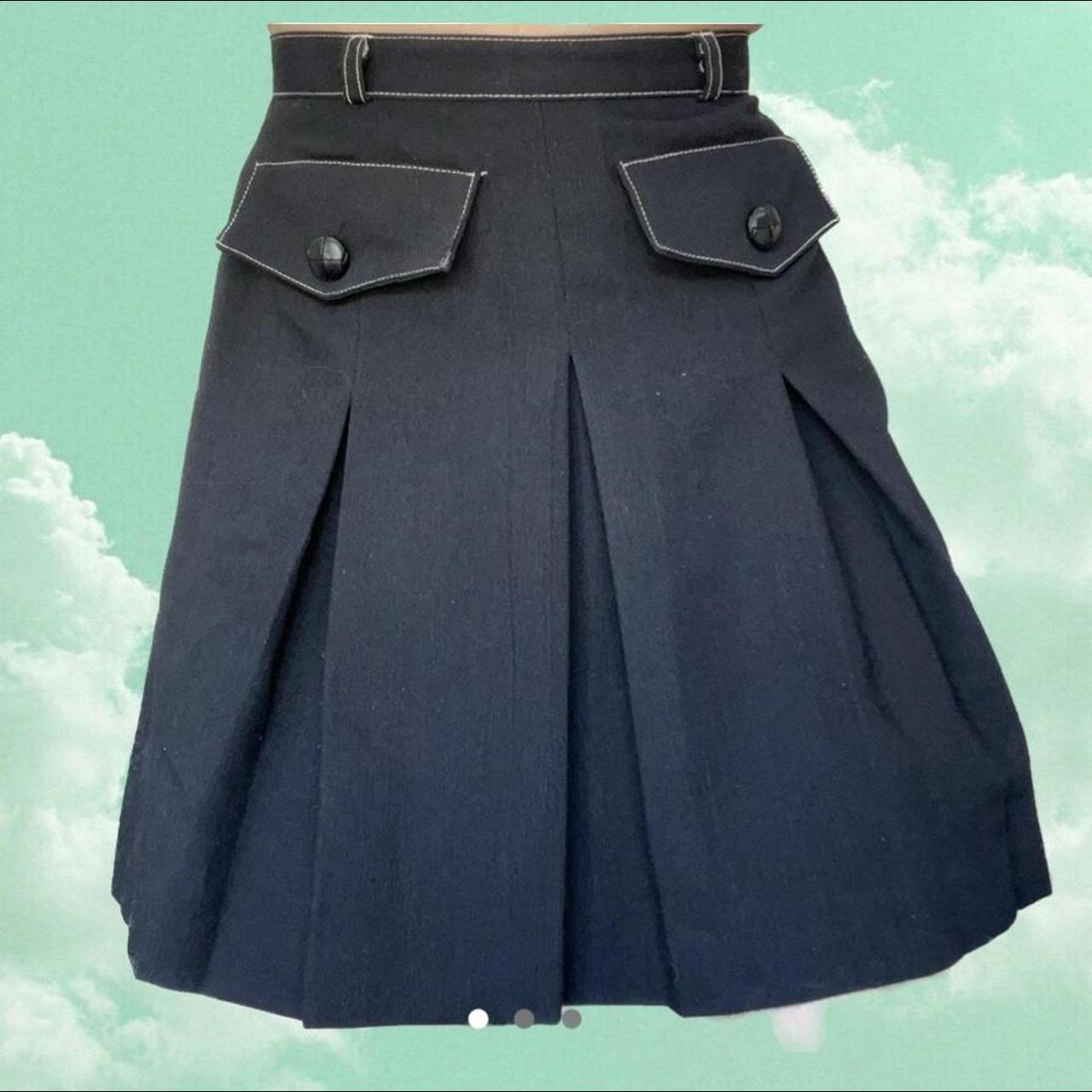 Product Image 1 - Y2K mini skirt

Black vintage 2000s