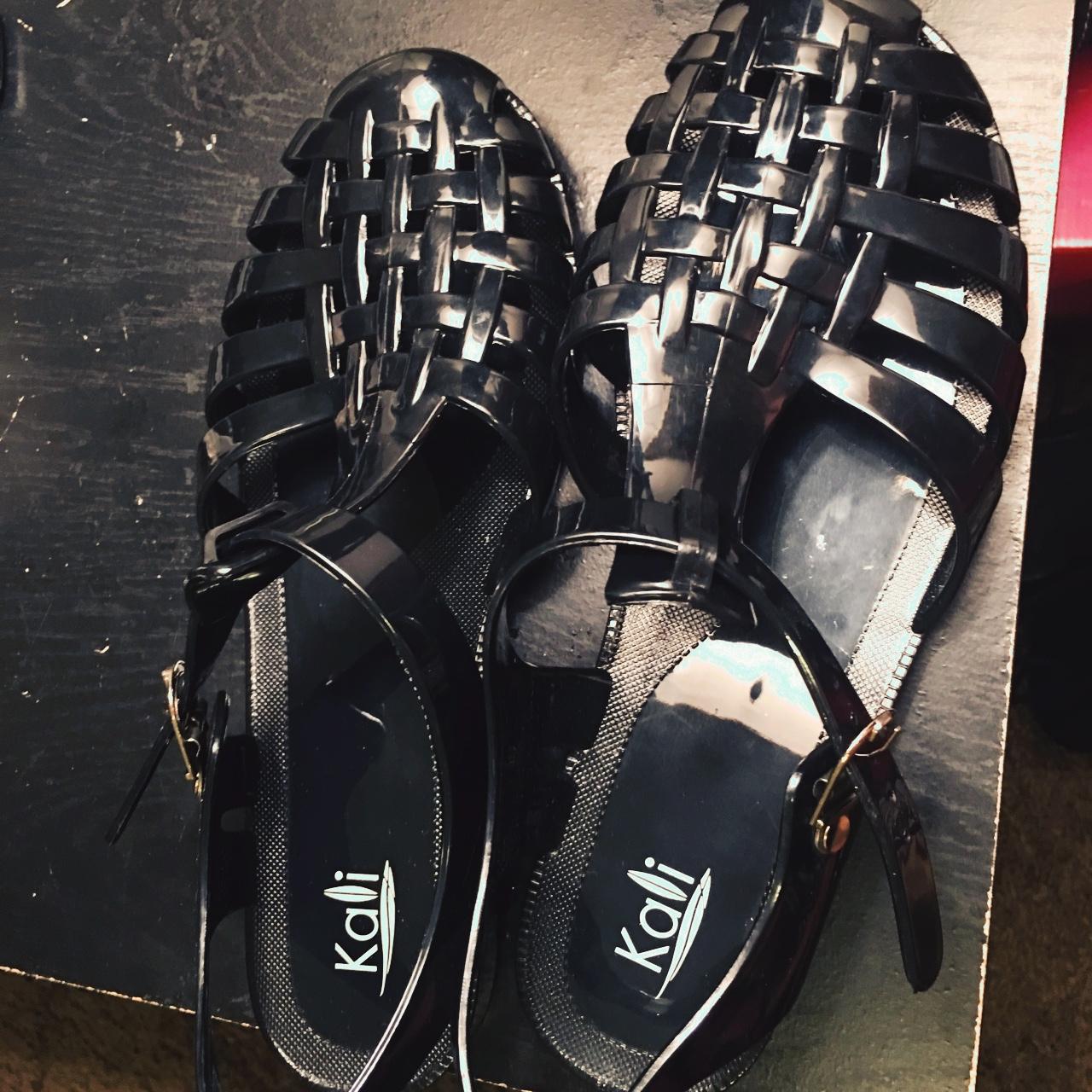 Black jelly bean basket sandals. Size 8 good condition Depop