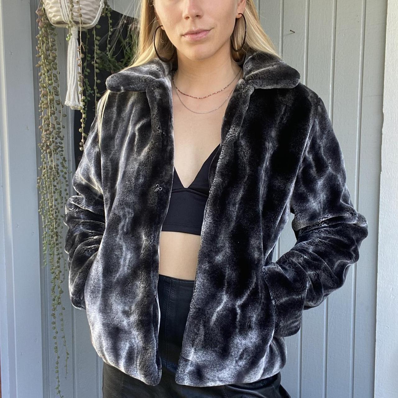 Women's Grey and Black Coat | Depop