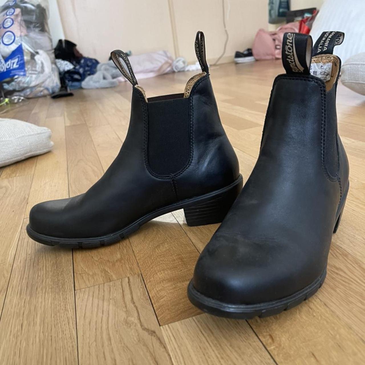 depop blundstone