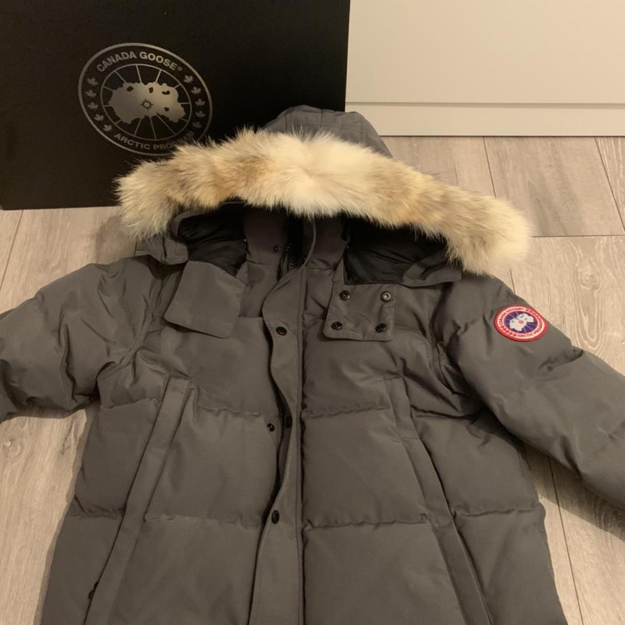 canada goose wyndham fusion fit