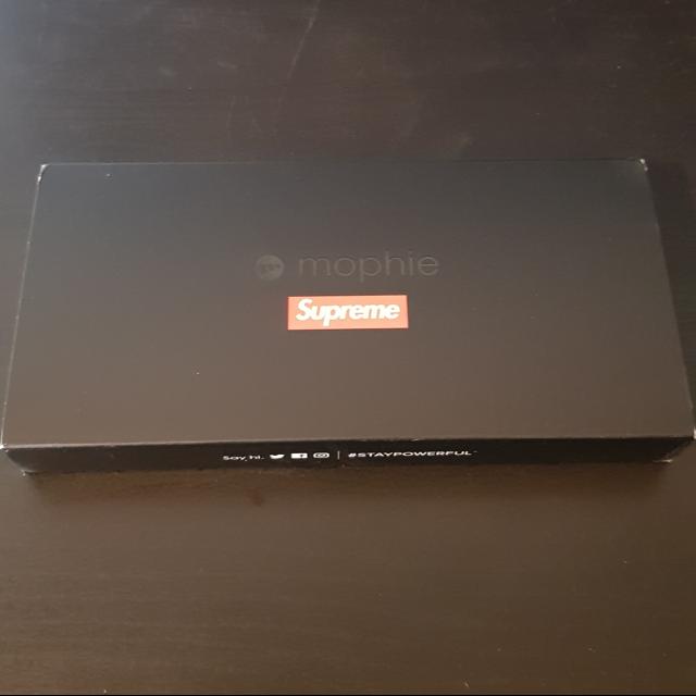 Supreme Mophie Encore 20k Black Supreme Powerbank... - Depop