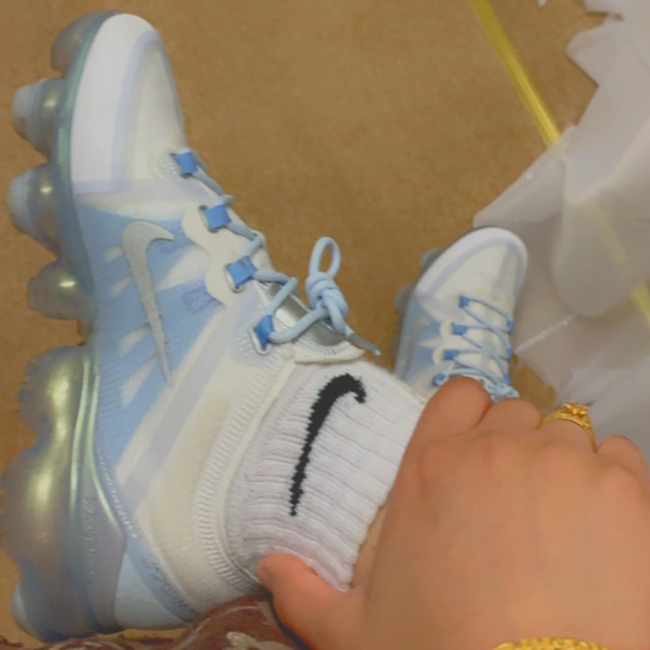 baby blue vapormax womens