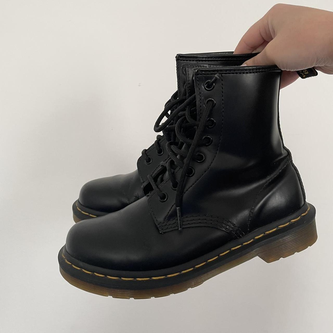 dr martens boots 5.5