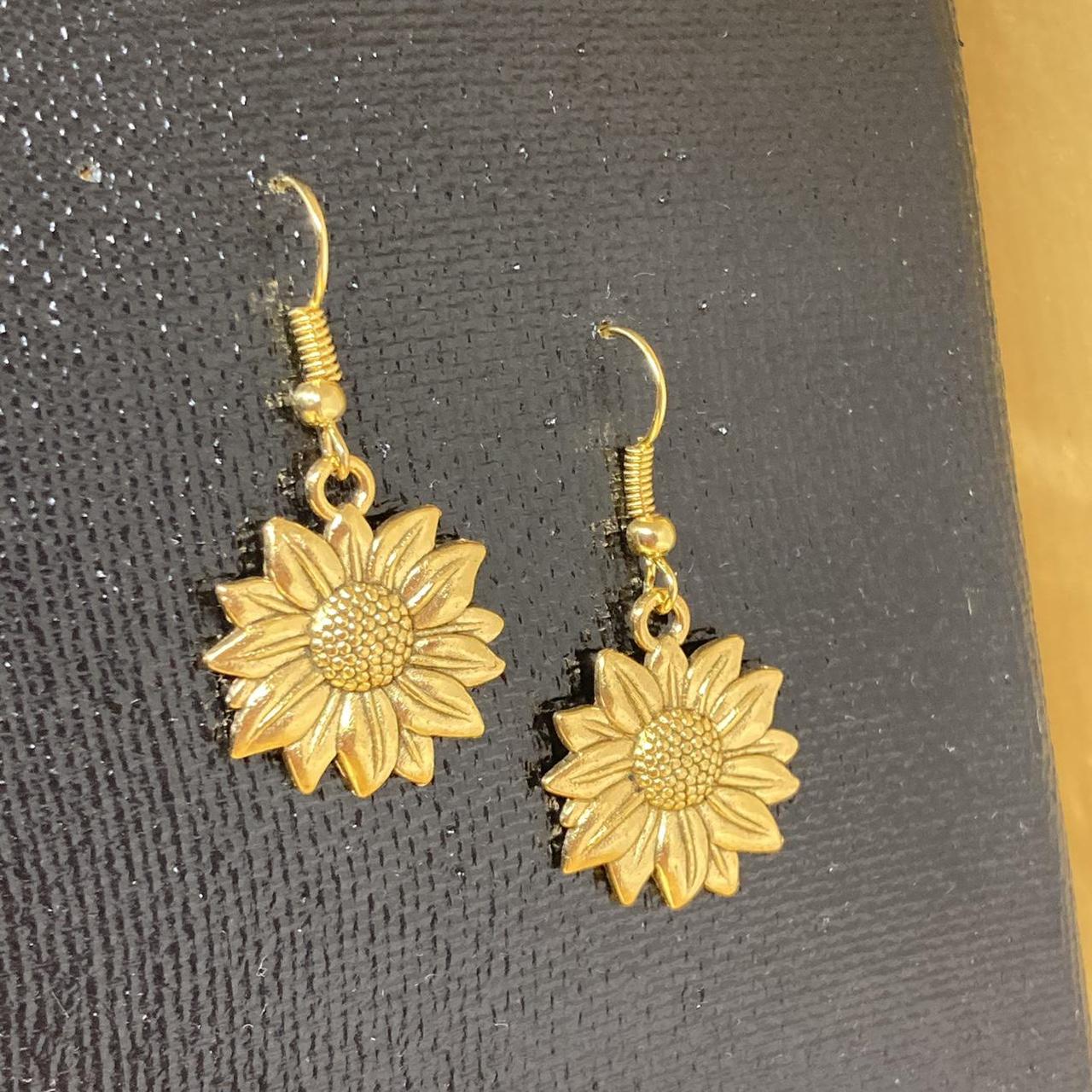 Product Image 1 - Golden sunflower dangle earrings!🌻🔥

☀️$8☀️ +