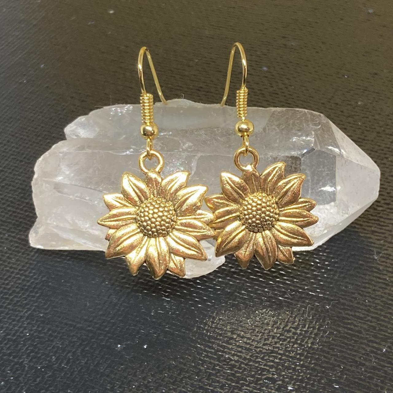 Product Image 2 - Golden sunflower dangle earrings!🌻🔥

☀️$8☀️ +
