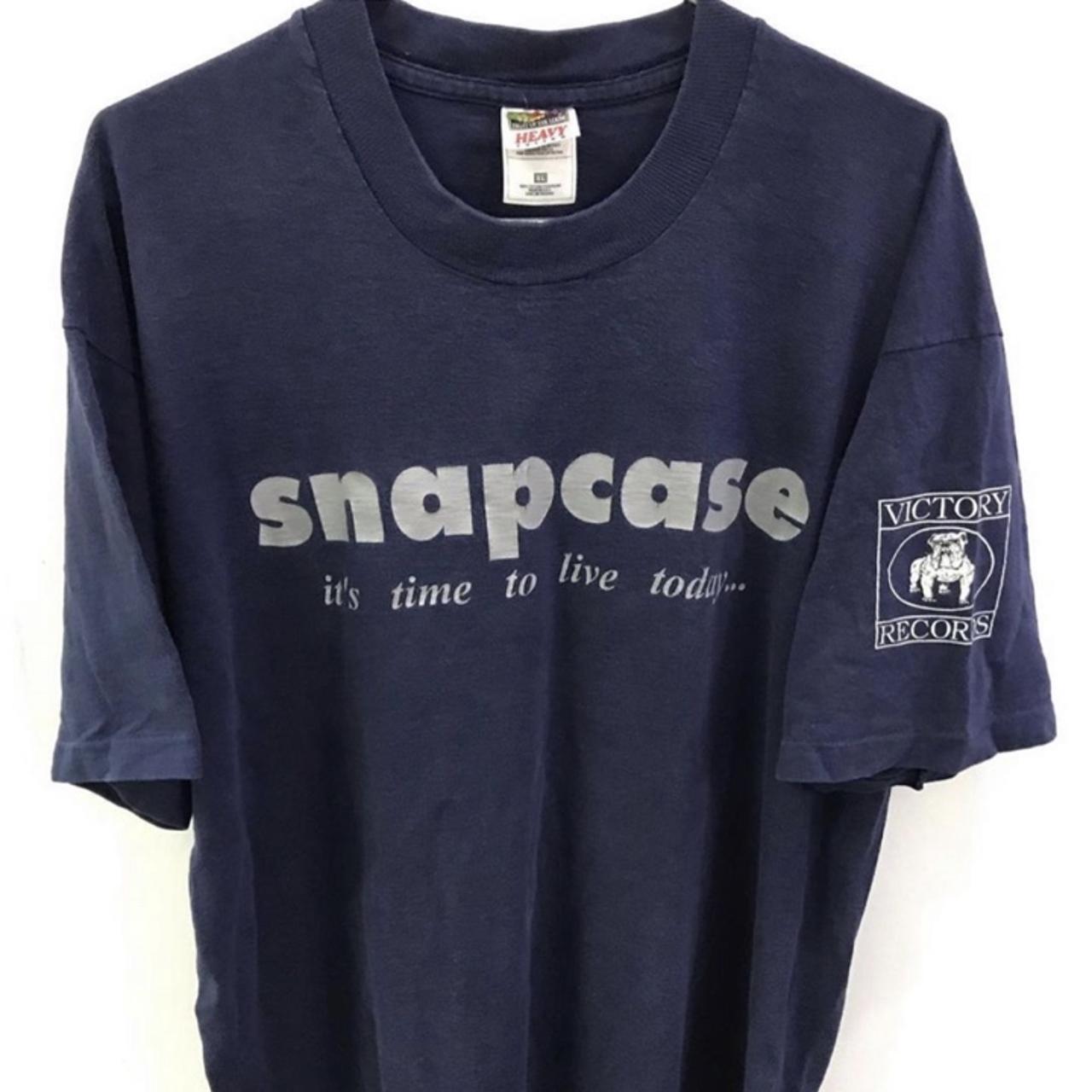 Vintage 90s snapcase tour xl Single stitch Pit to | Depop
