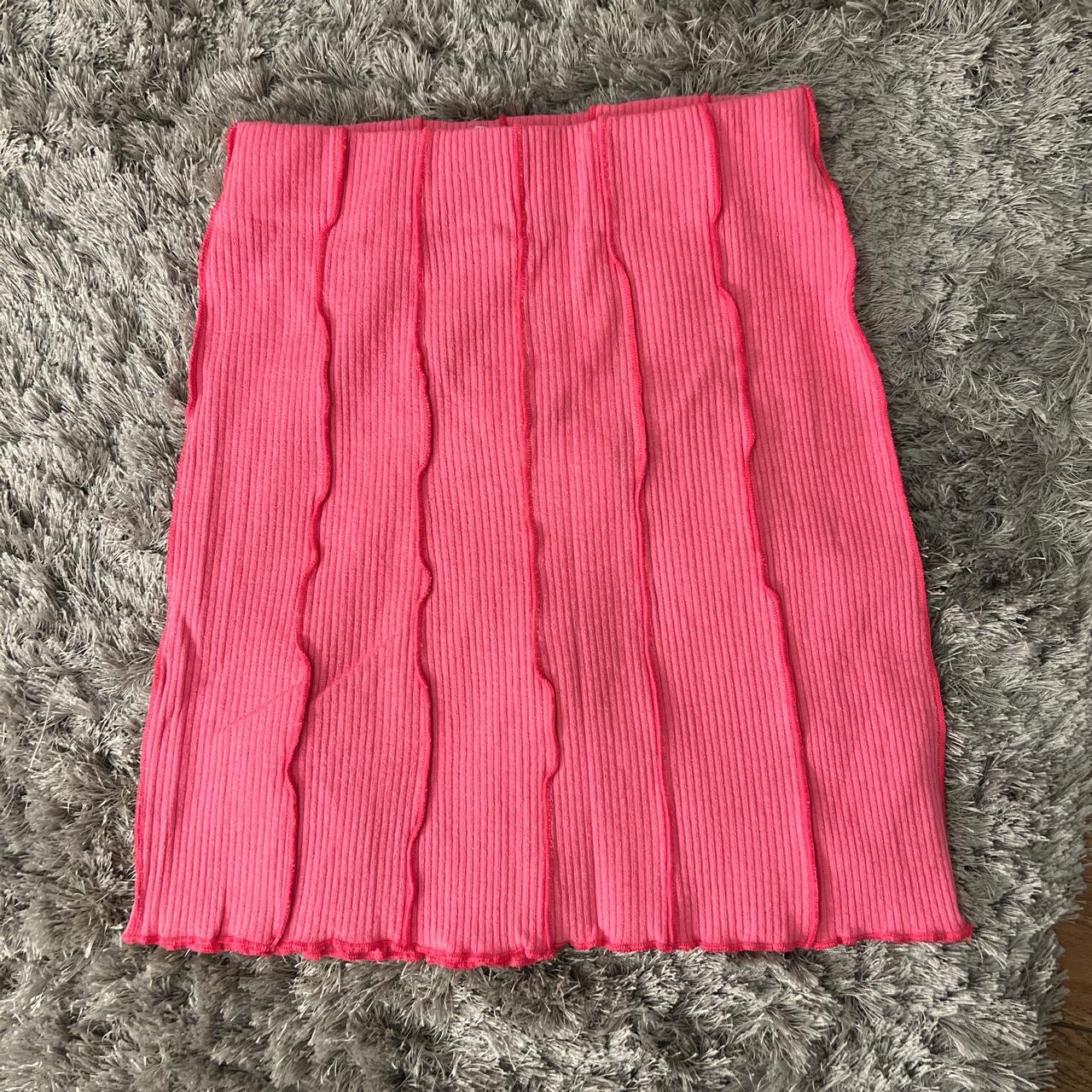 Bershka pink hotsell pleated skirt