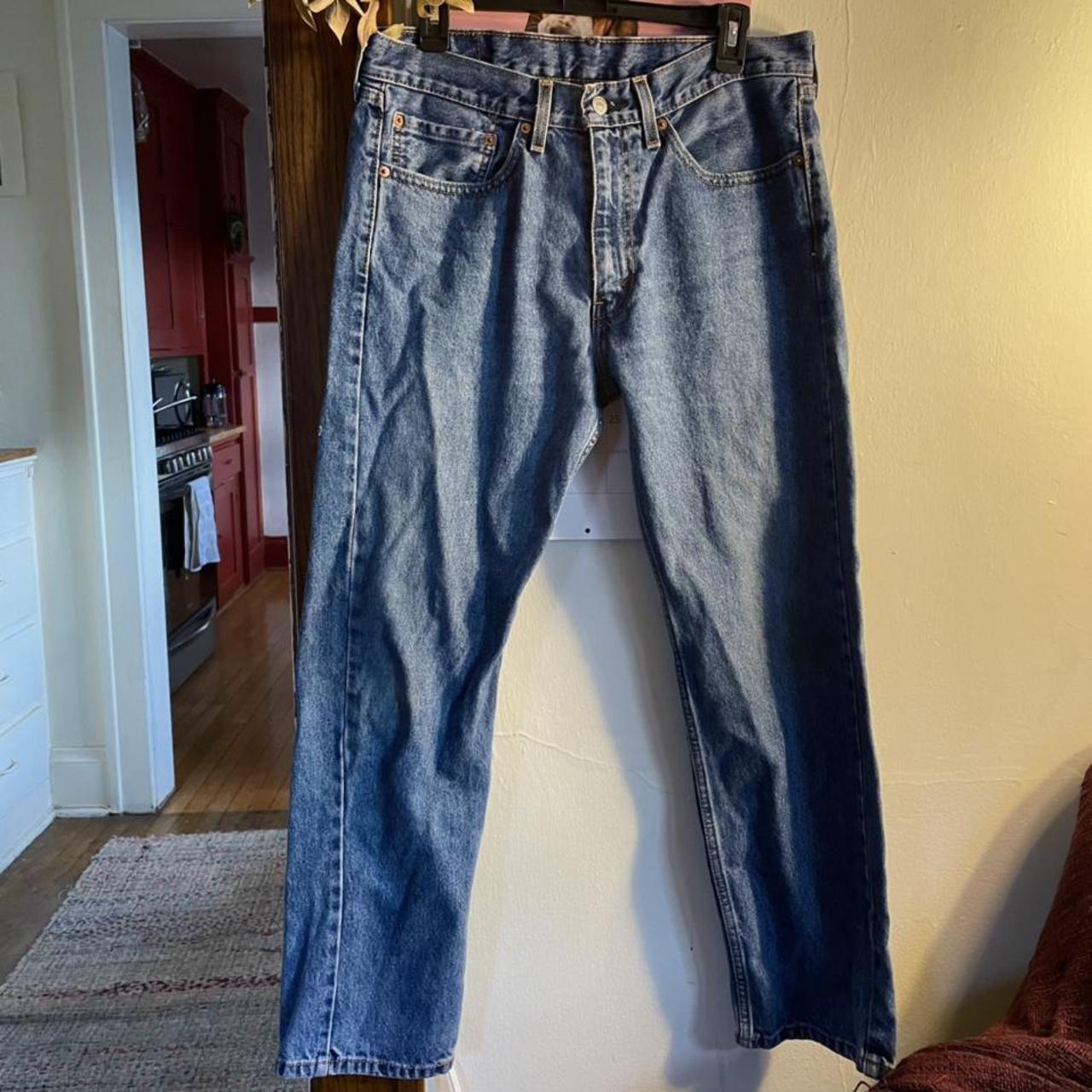 Levi's Women's Blue and Navy Jeans | Depop