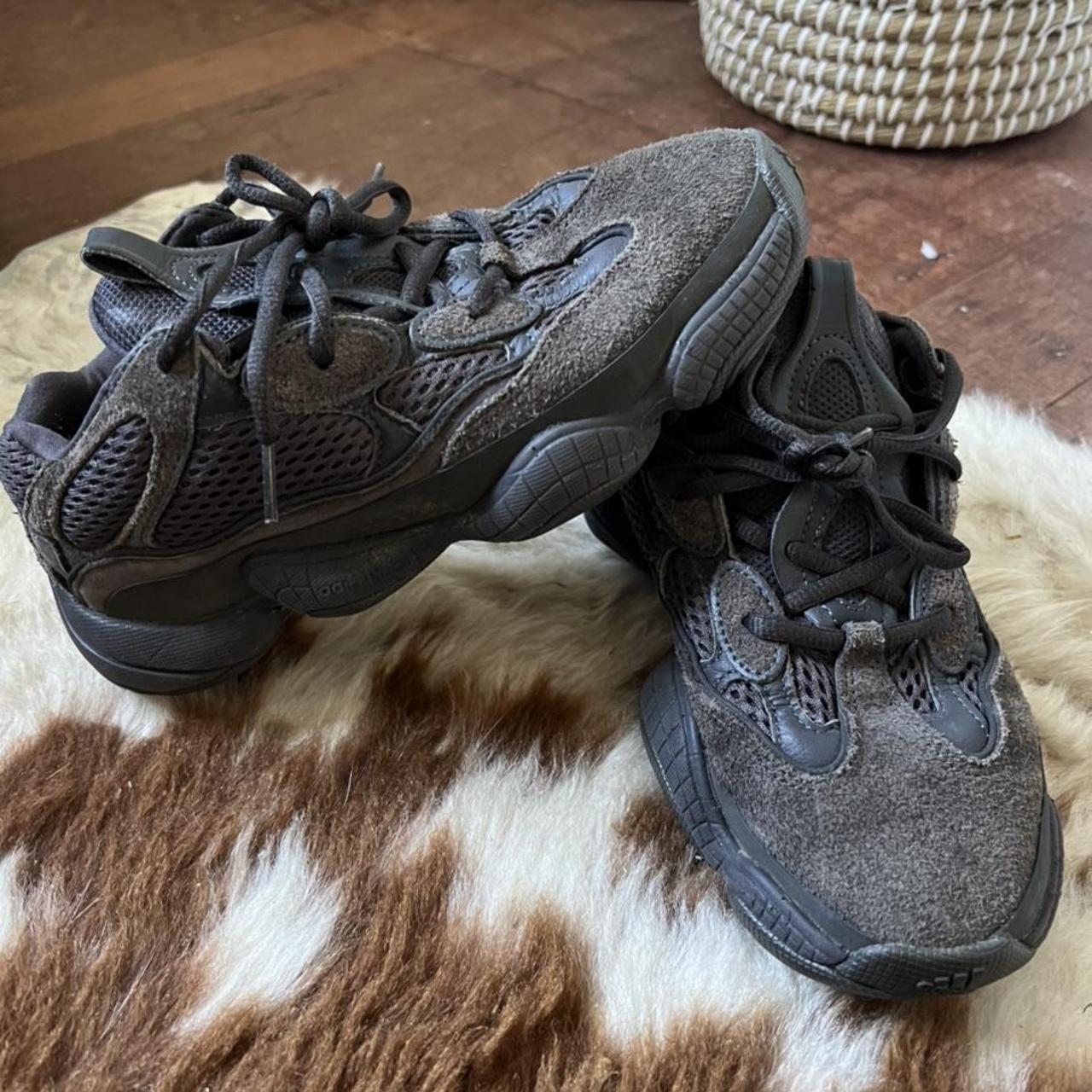 yeezy 500 friends and family