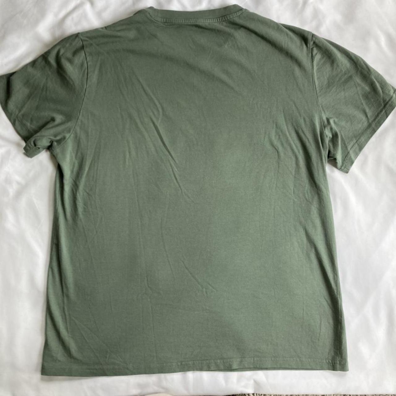 ~ H&M green t-shirt ~ 🦖 size - L, fit - quite a... - Depop