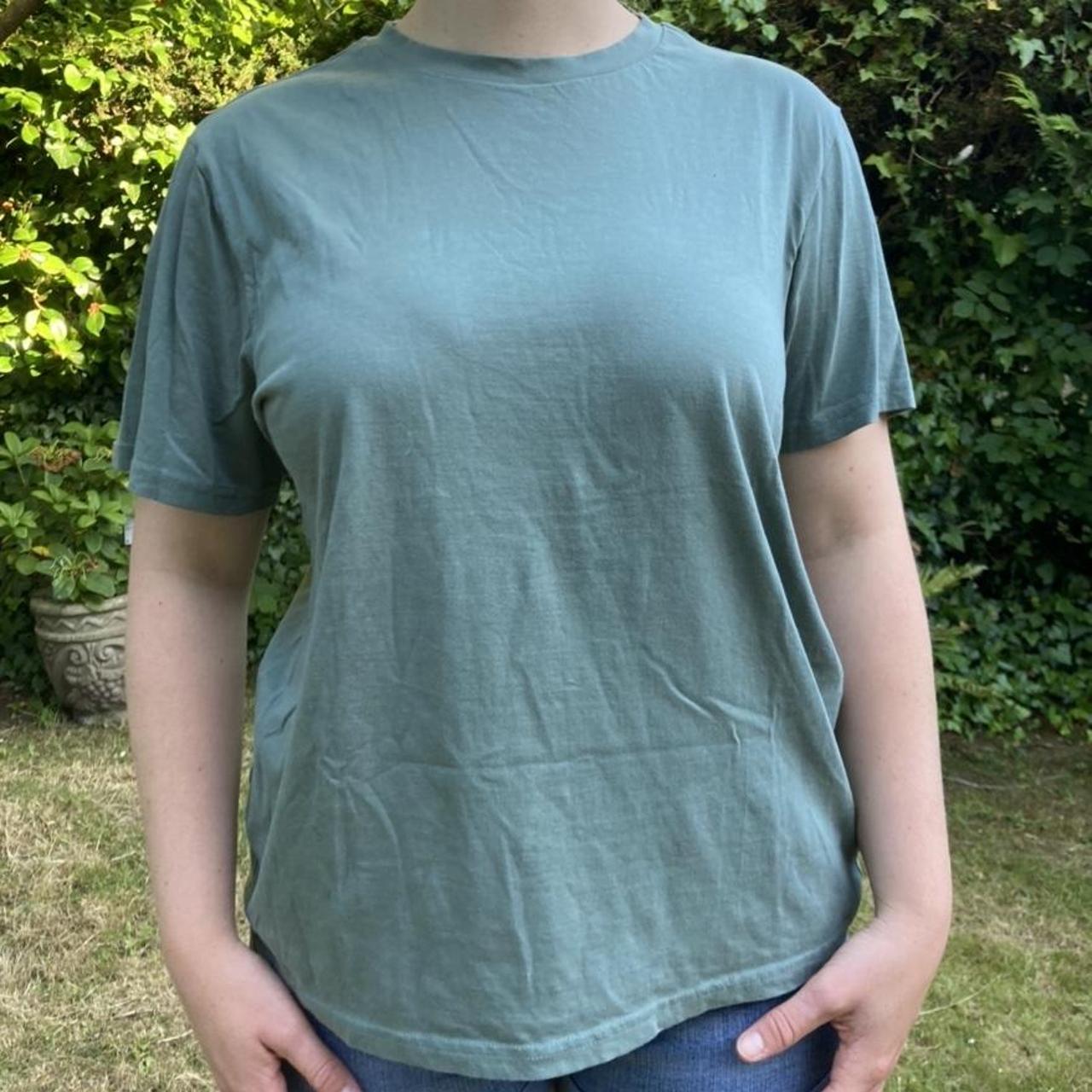 green t shirt hm