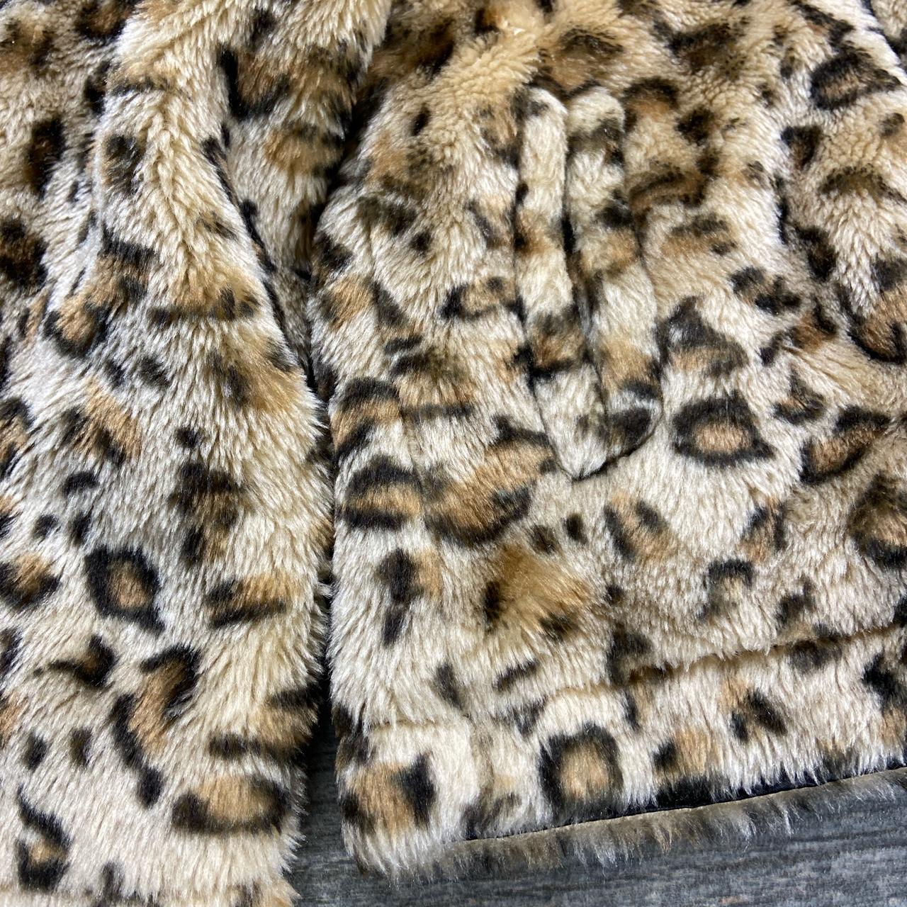 Vintage faux fur black satin lined leopard print... - Depop