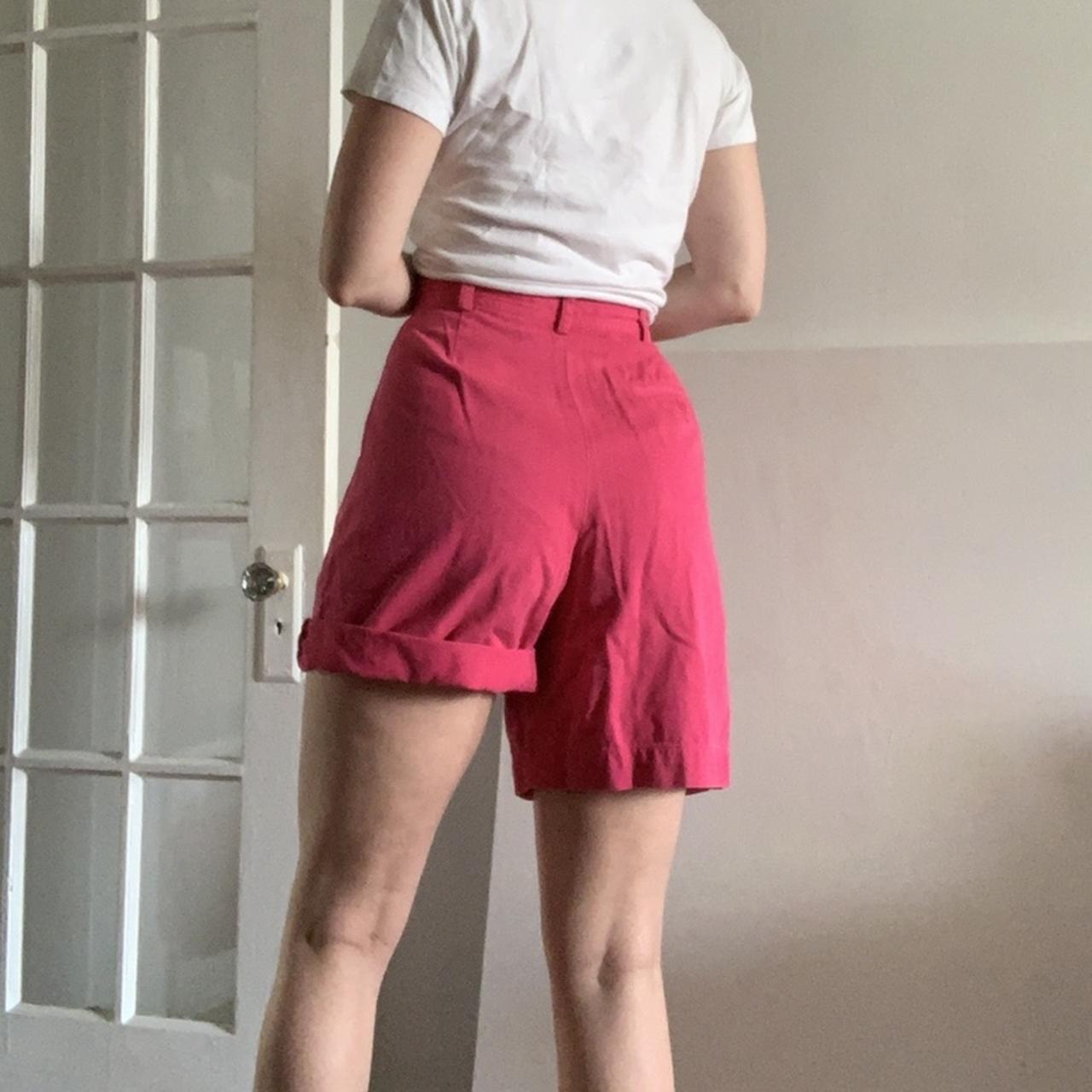 Liz Claiborne Women's Pink Shorts (2)