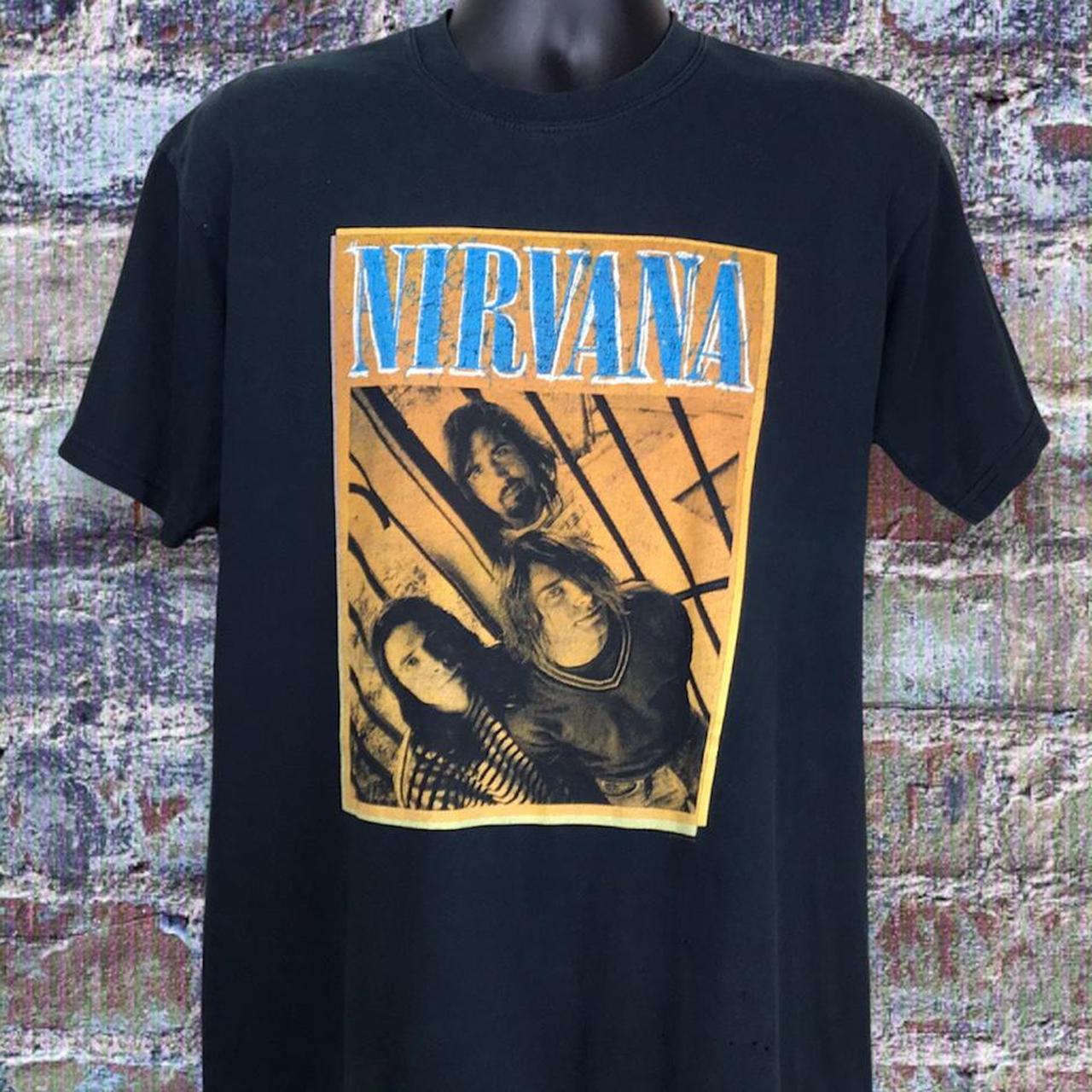 Vintage 00s Gildan Heavy Nirvana 2004 Big Print...