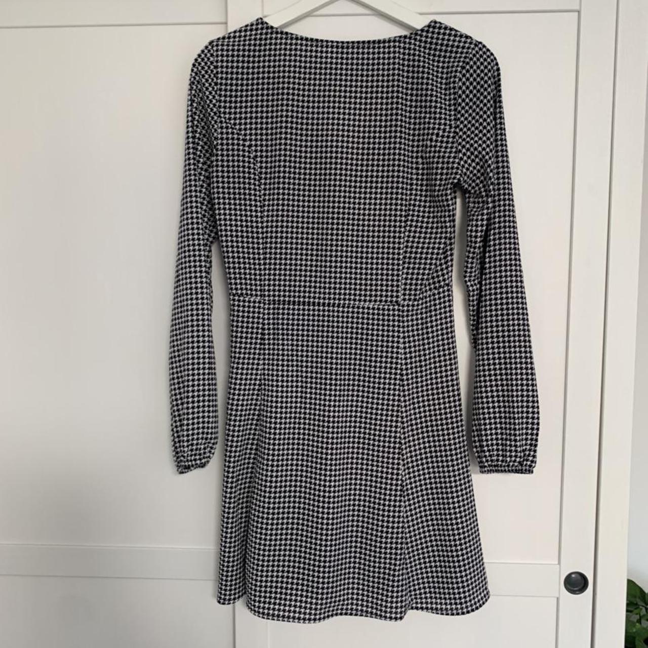 H M Houndstooth Print Dress Size 8 Barely Worn Depop