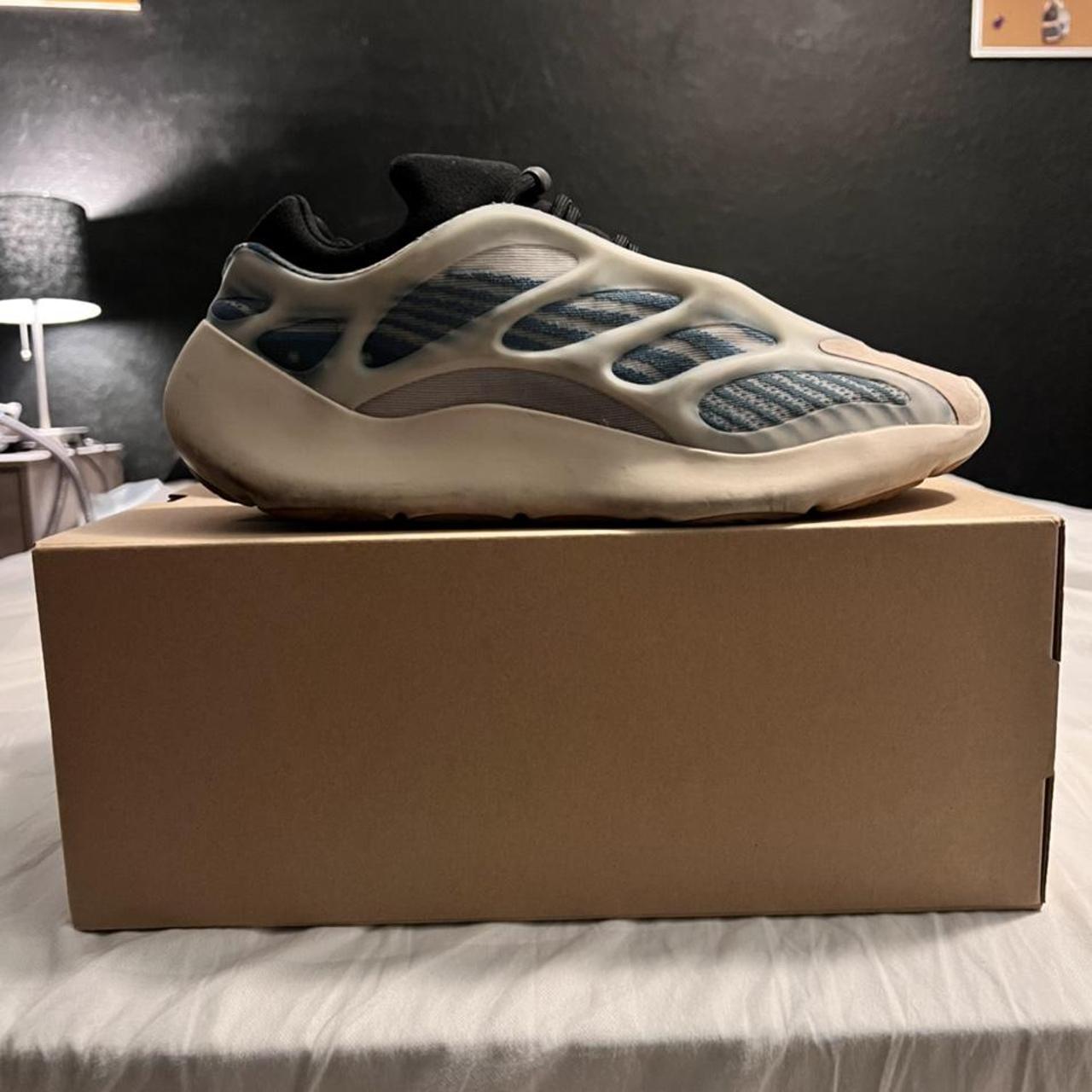 Yeezy 700 v3 Used Scuff Marks On Midsole and... - Depop