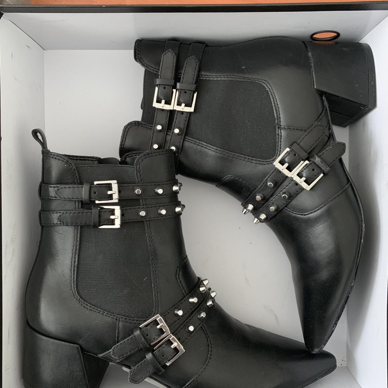 Kendall and hotsell kylie rad bootie