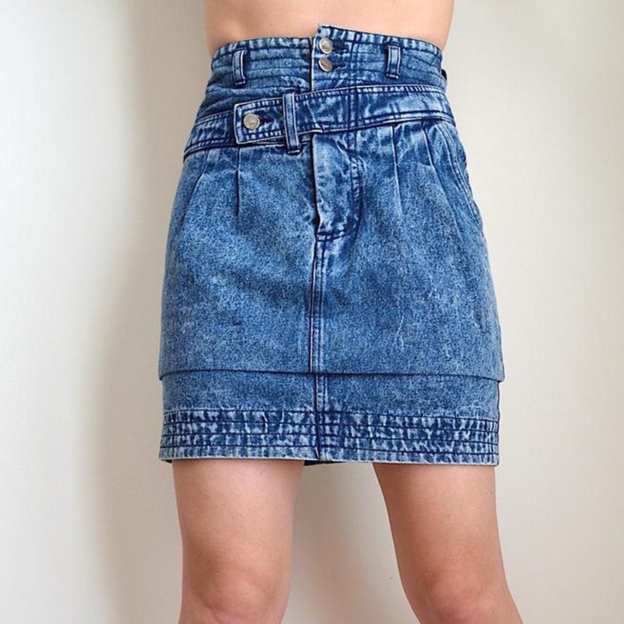 American Vintage Women's Blue Skirt | Depop