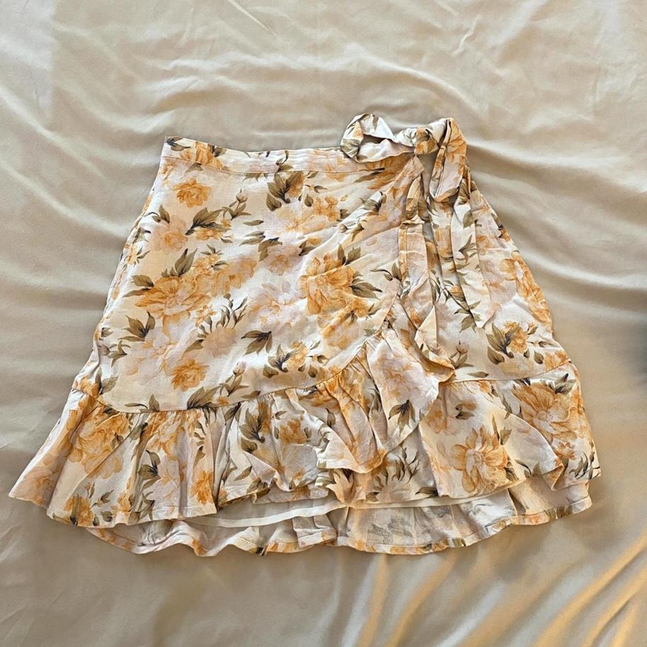 American Eagle Outfitters Women's Skirt | Depop