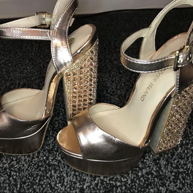 Gold high heels river on sale island