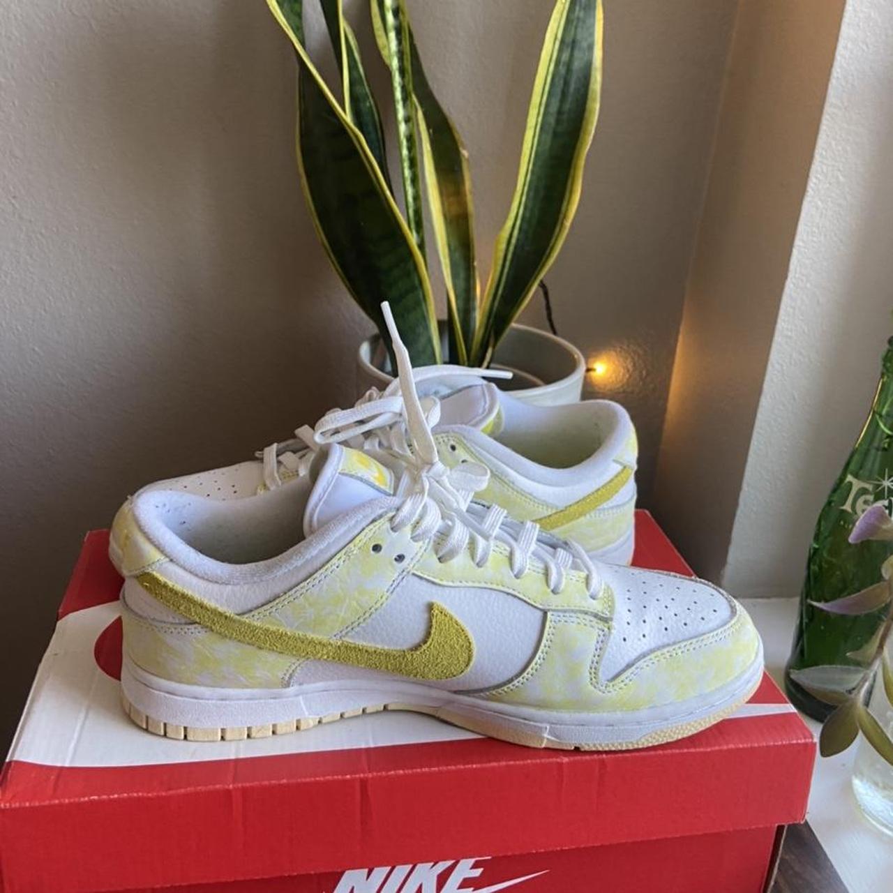 women's dunk low og yellow strike